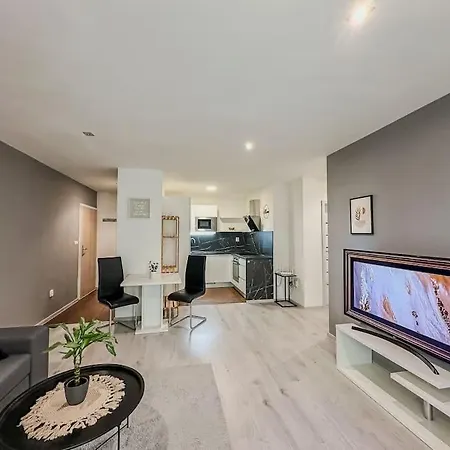 Simcity Iv I Business & Style *