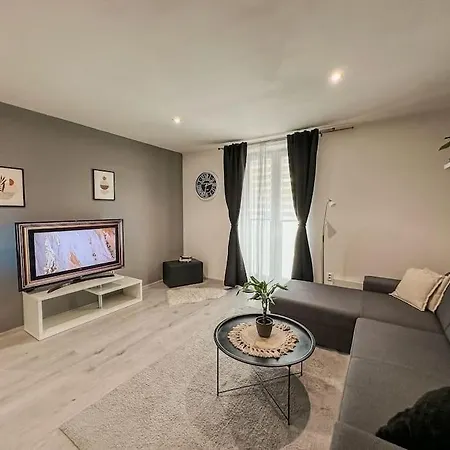 Simcity Iv I Business & Style Apartament *